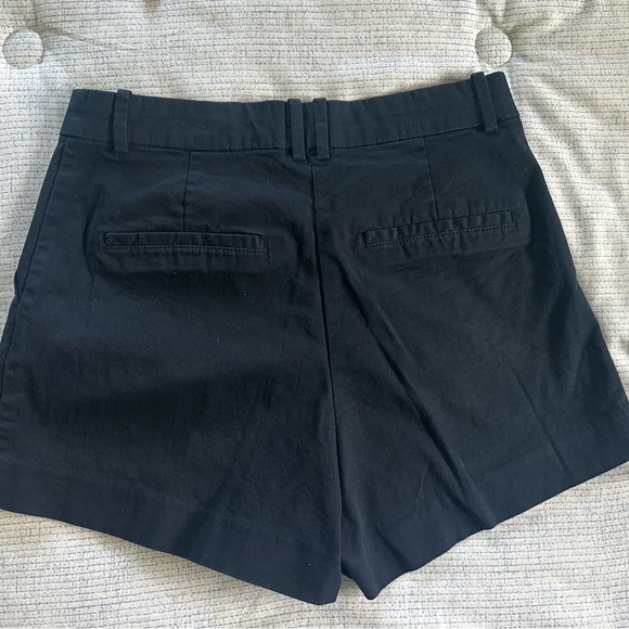 H&M Shorts - Picture 2 of 6